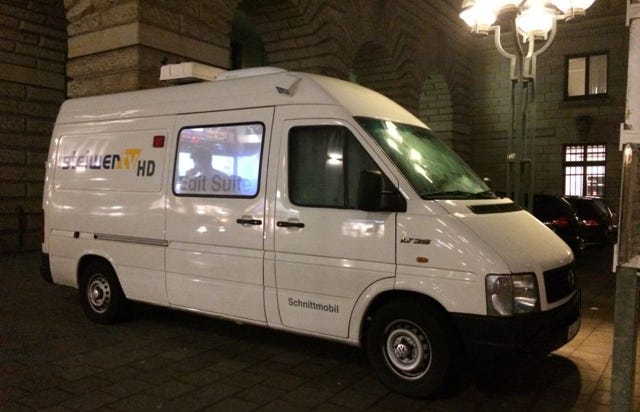 Das AVID Schnittmobil am Rathaus Hamburg für den NDR